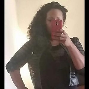 Meet your Posher, Demetra